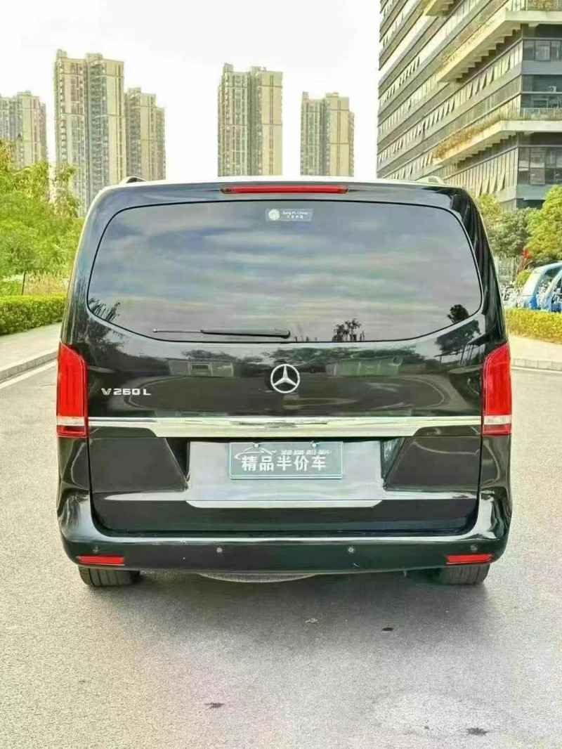 17年珠海奔驰V