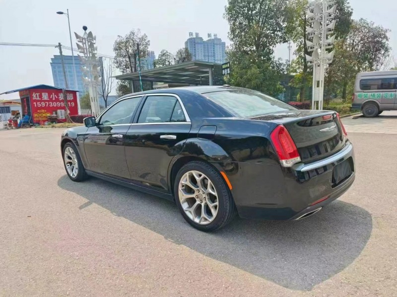 18年湘潭克莱斯勒300C