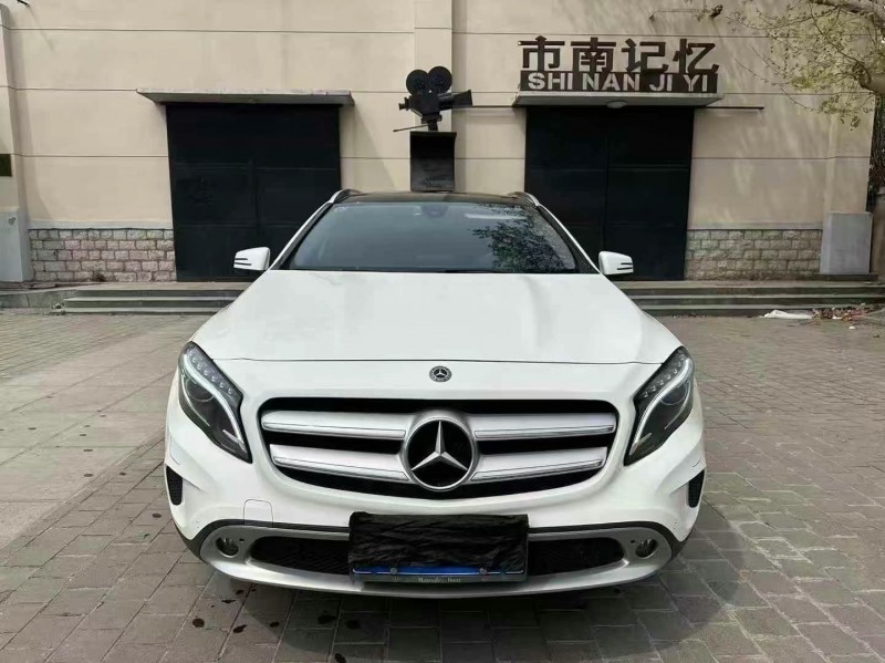17年东营奔驰GLA