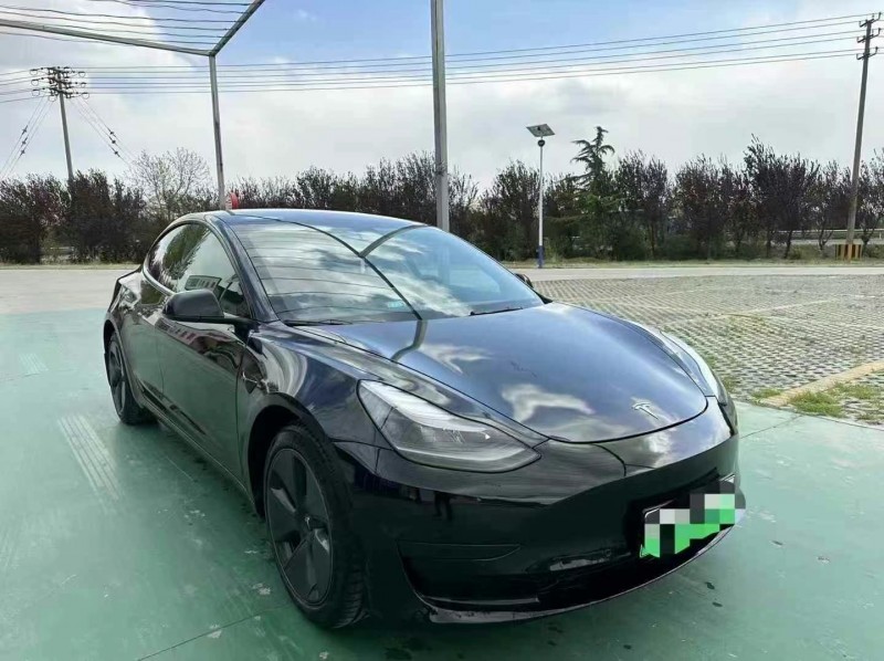 21年东营特斯拉MODEL 3