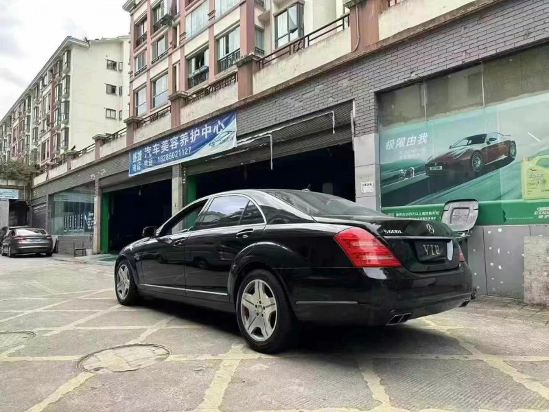 13年铜仁地区奔驰S
