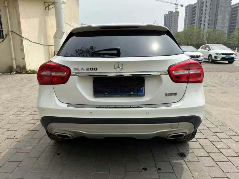 17年东营奔驰GLA