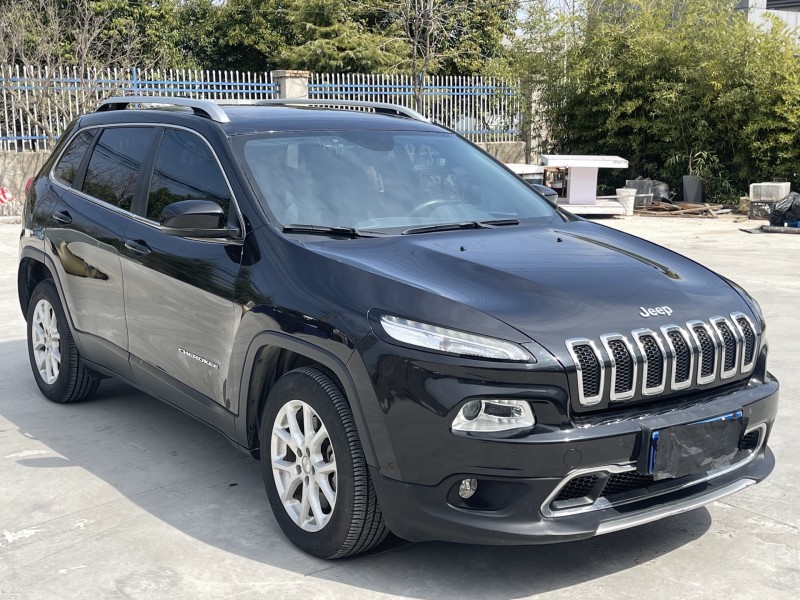 17年徐州Jeep自由光