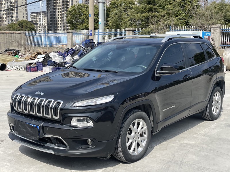17年徐州Jeep自由光