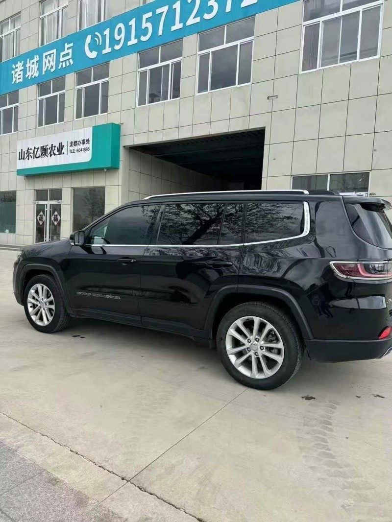20年东营Jeep指挥官