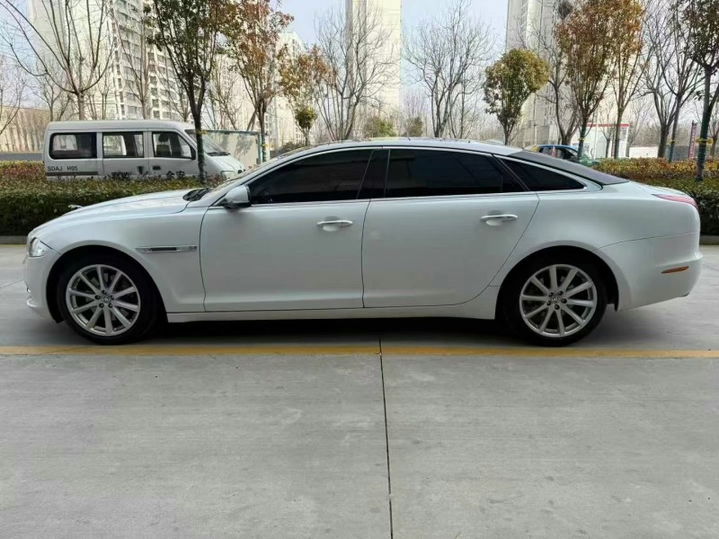 15年东营捷豹XJL