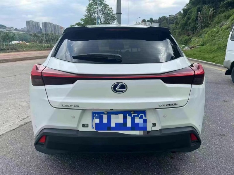 22年漳州雷克萨斯UX