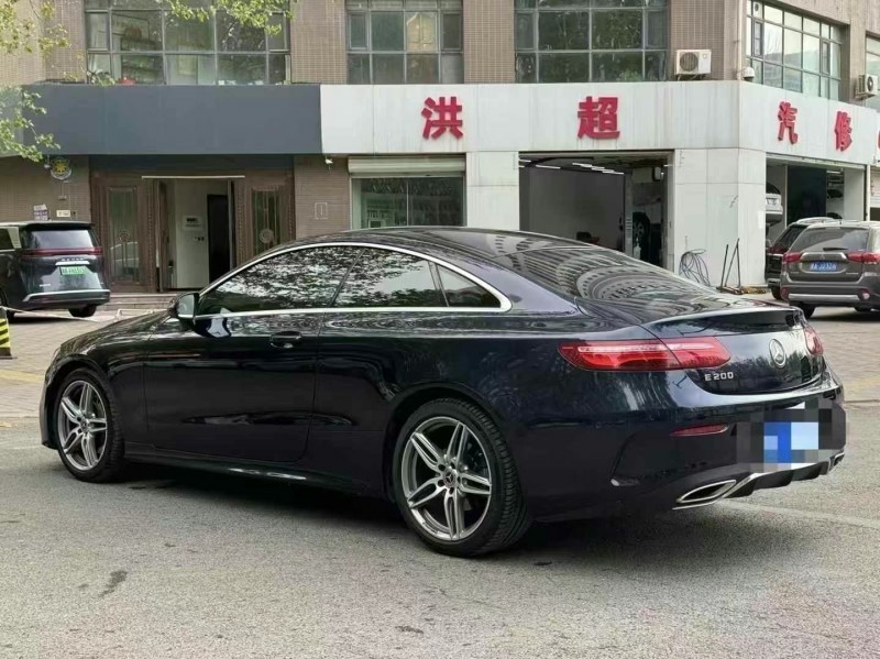17年保定奔驰E