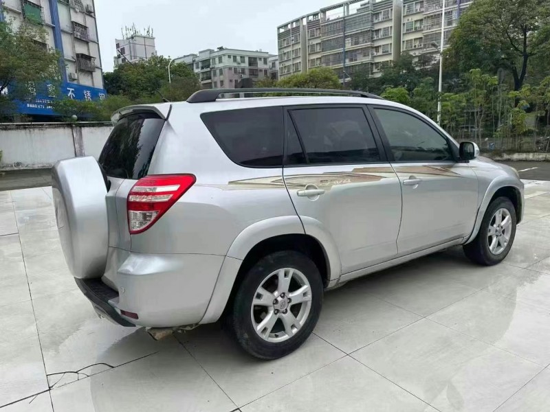 13年汕头丰田RAV4