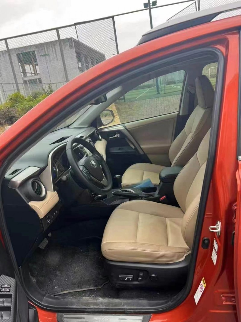 15年防城港丰田RAV4荣放