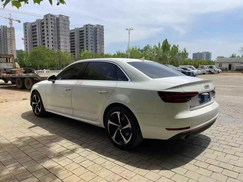 17年烟台奥迪A4L