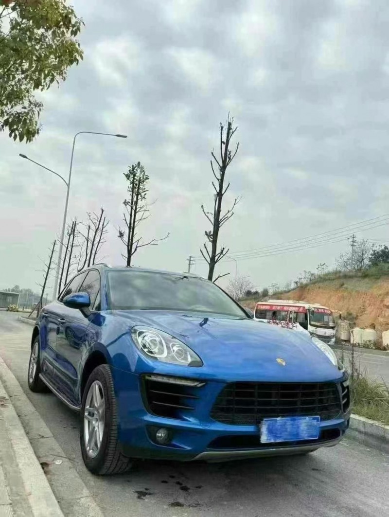 17年岳阳保时捷Macan