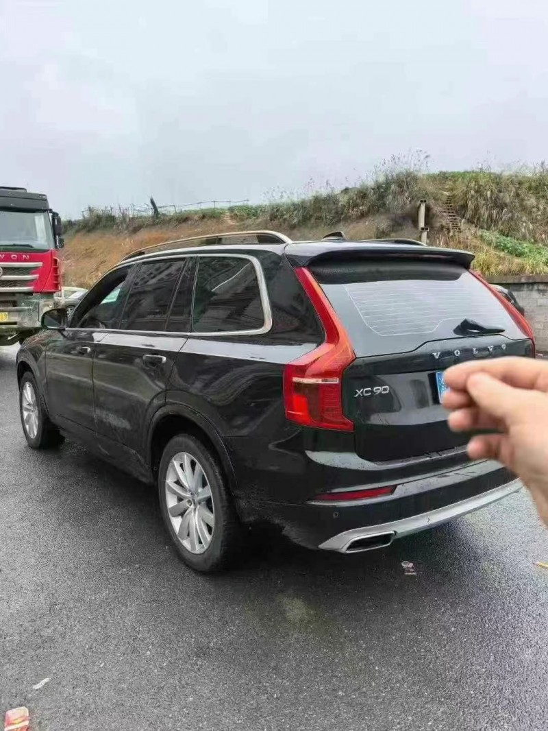 17年重庆市沃尔沃XC90