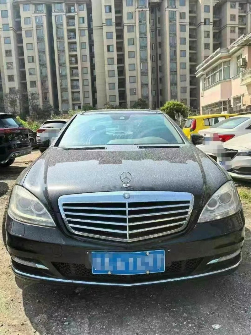 12年吉安奔驰S