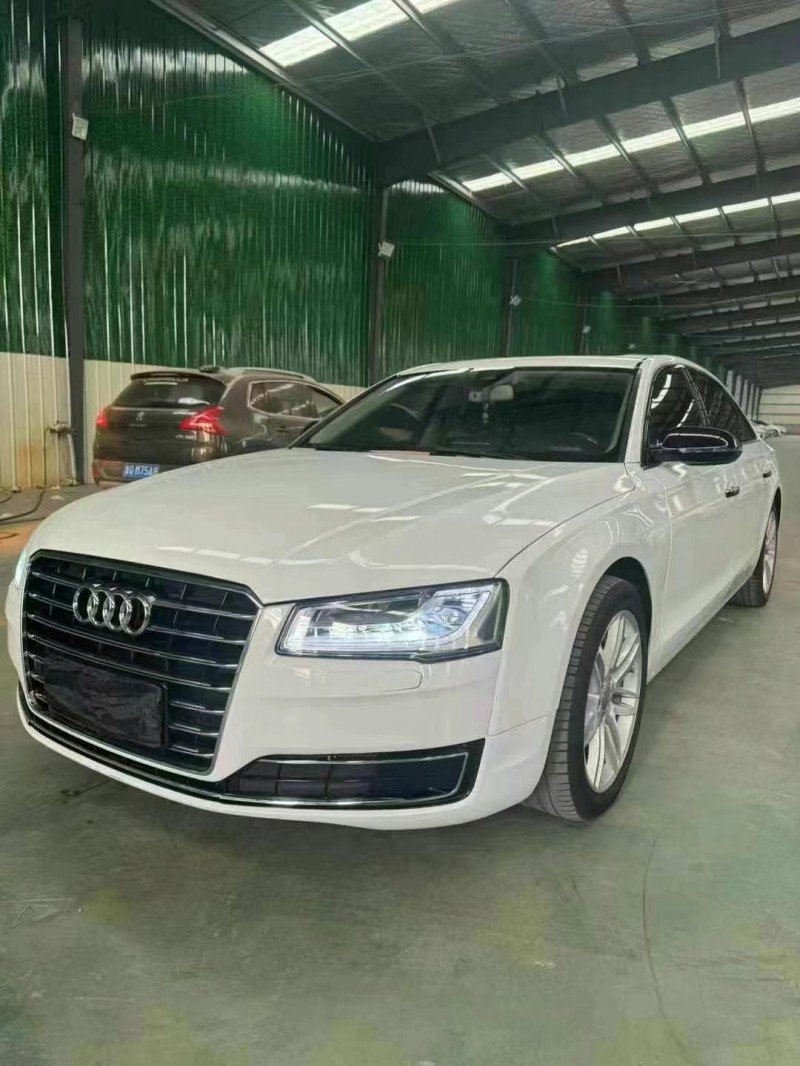 16年烟台奥迪A8L