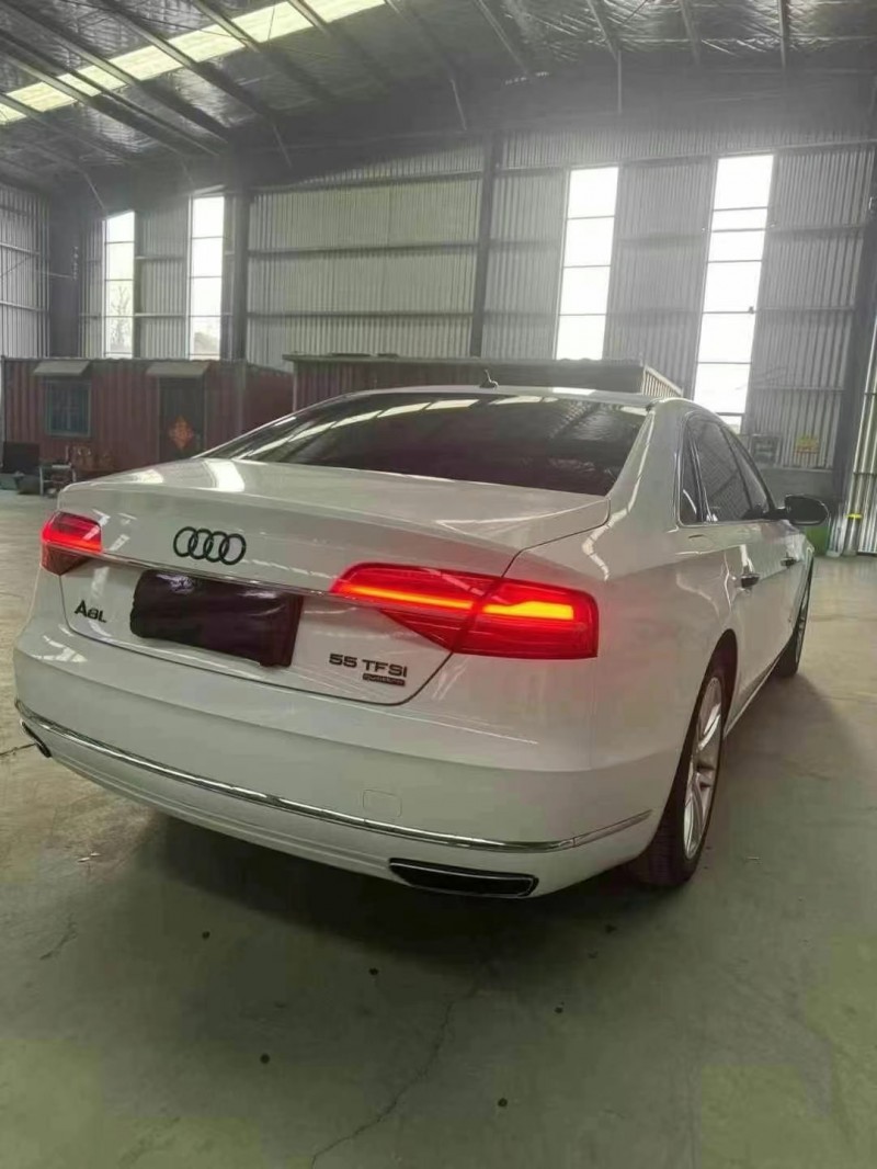16年烟台奥迪A8L