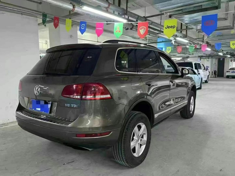 12年泸州大众途锐