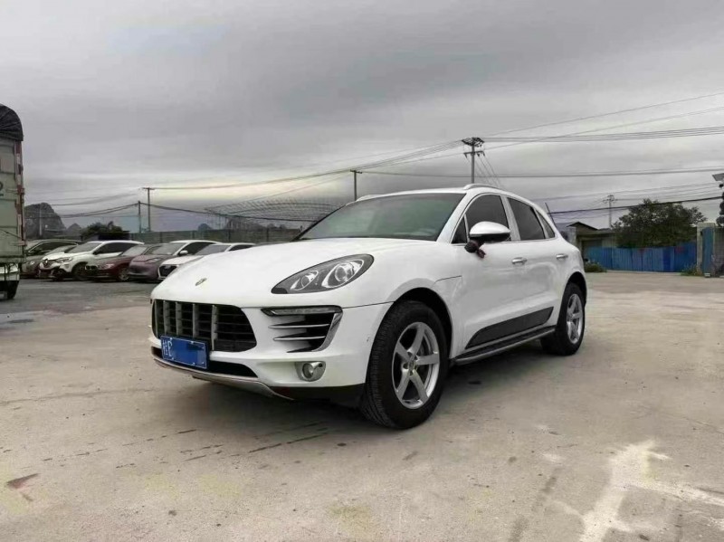15年防城港保时捷Macan