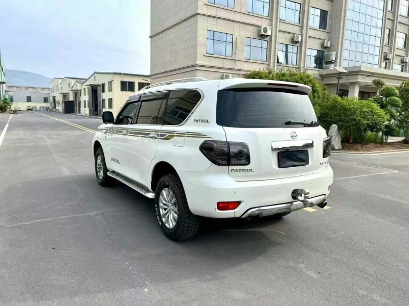 18年东营日产途乐