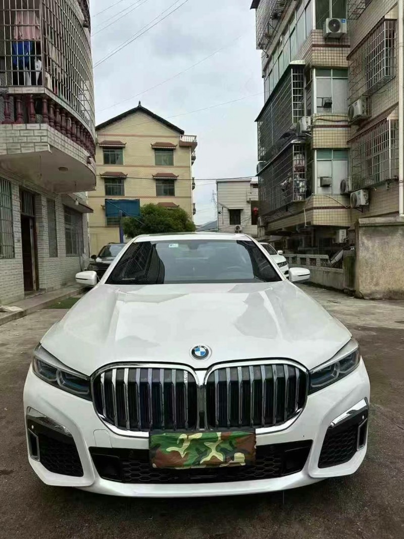 18年景德镇宝马7系