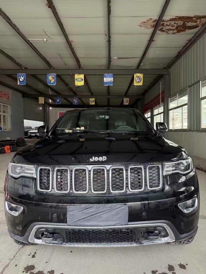 20年东营Jeep大切诺基