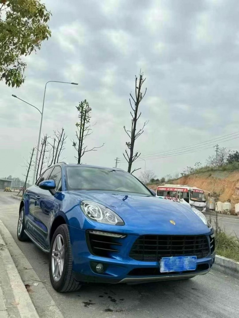 17年张家界保时捷Macan