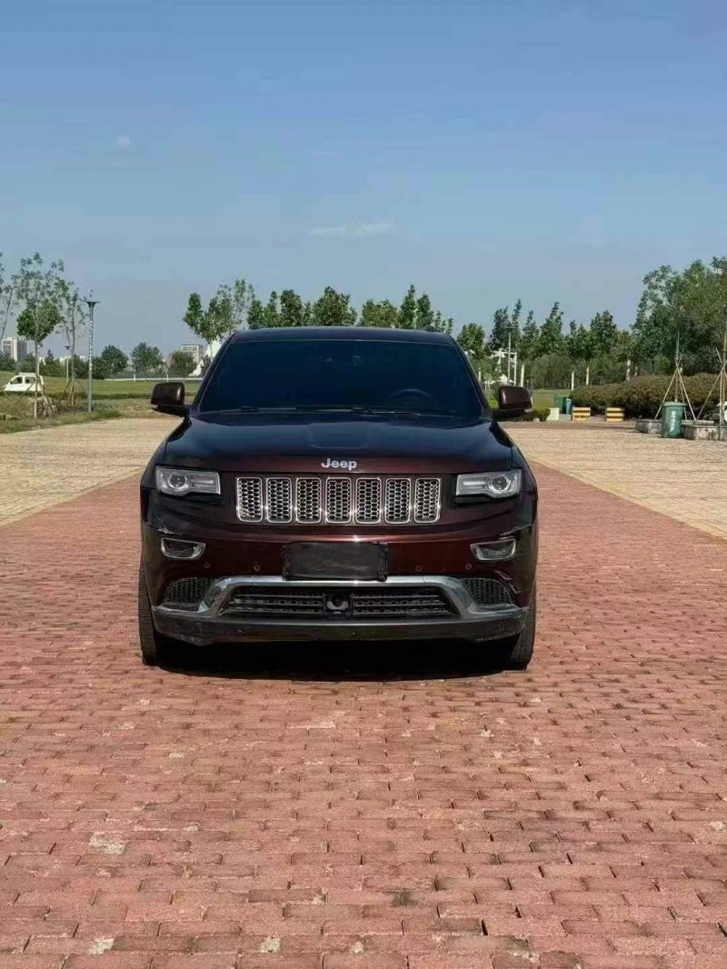 13年东营Jeep大切诺基