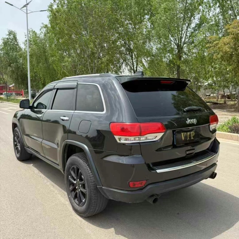 16年东营Jeep大切诺基