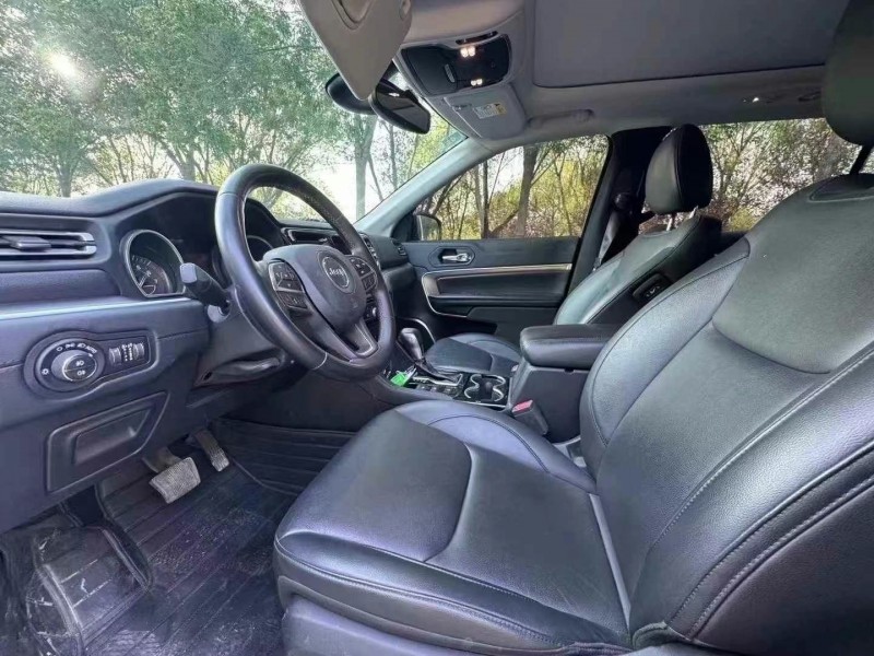 20年枣庄Jeep指挥官