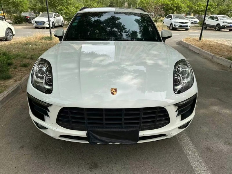16年安阳保时捷Macan