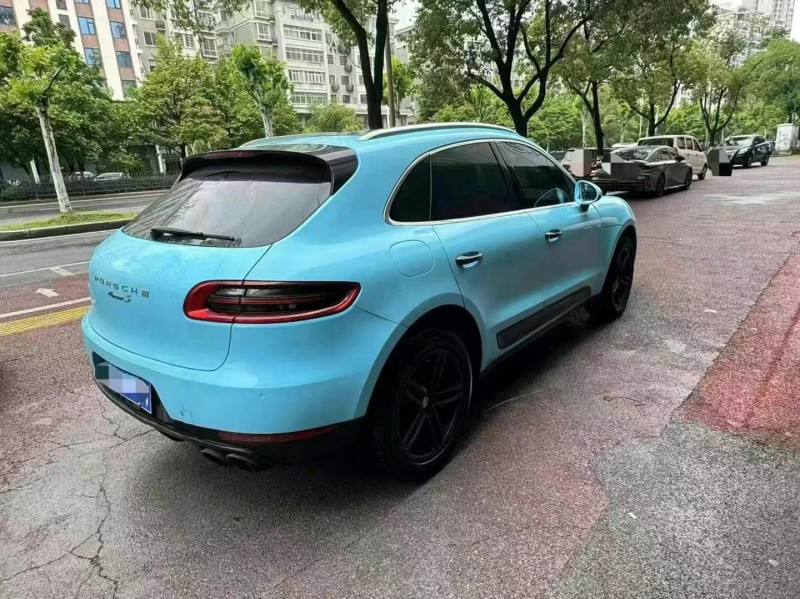 16年吉安保时捷Macan