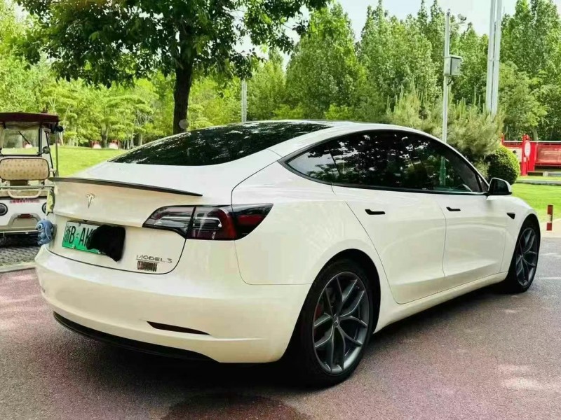 21年烟台特斯拉MODEL 3