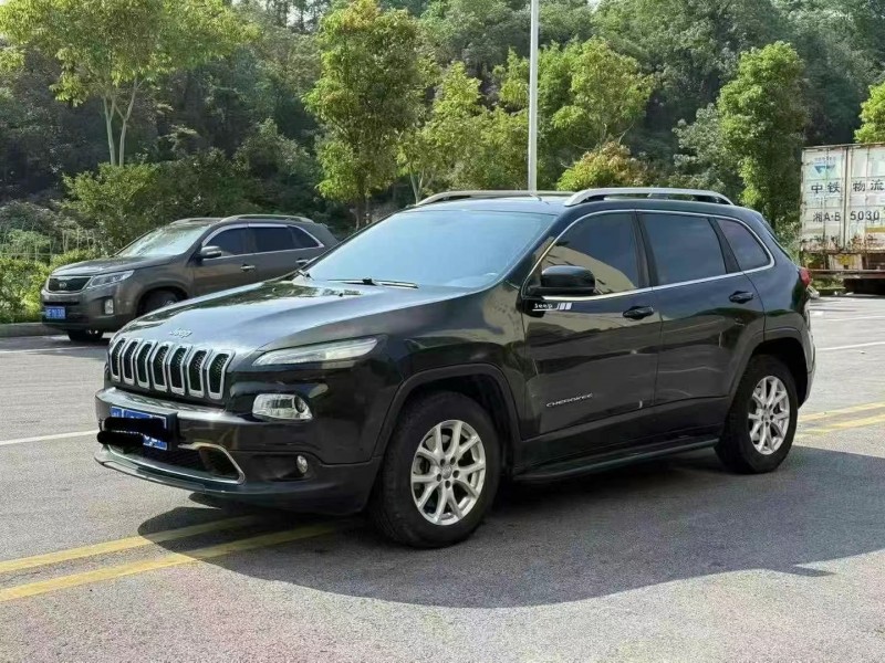 16年邵阳Jeep自由光