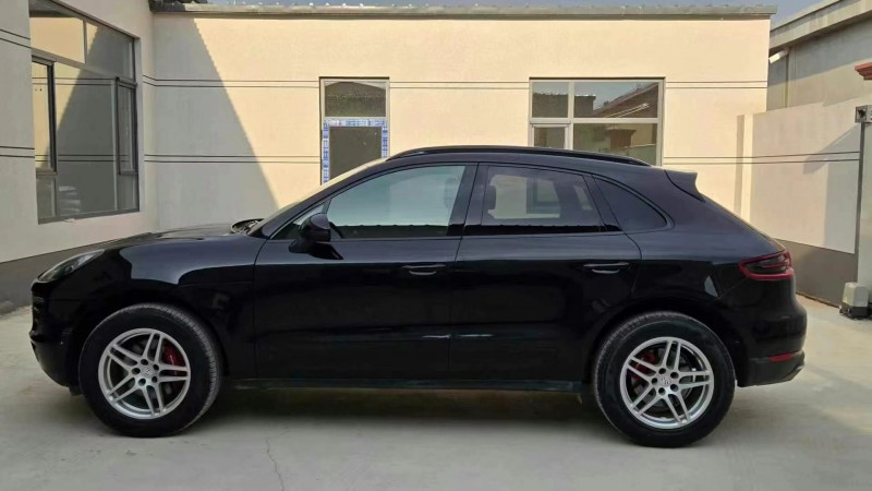 15年邢台保时捷Macan