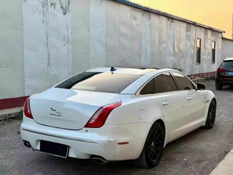 14年东营捷豹XJL