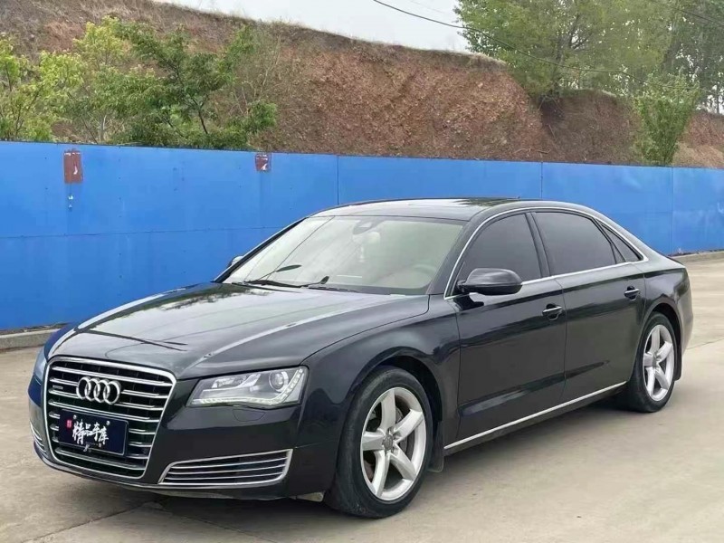 13年东营奥迪A8L