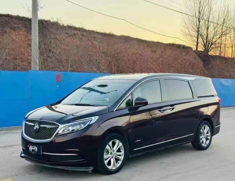 17年烟台别克GL8