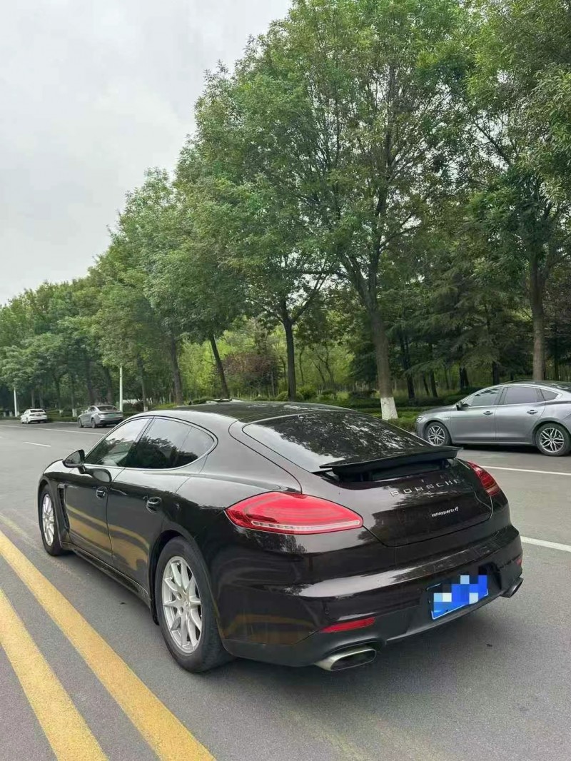 15年东营保时捷帕拉梅拉