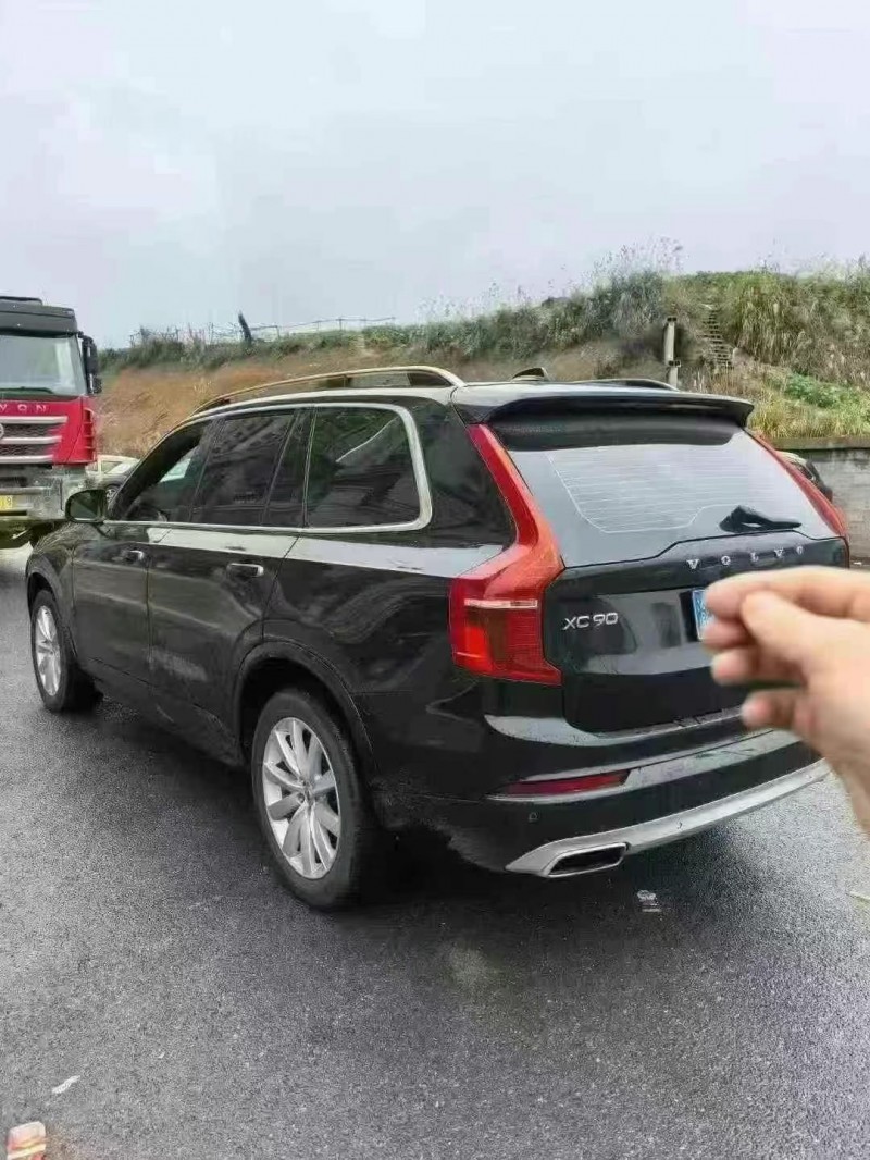 17年重庆市沃尔沃XC90