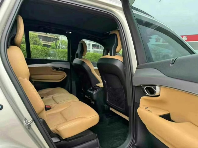 18年珠海沃尔沃XC90