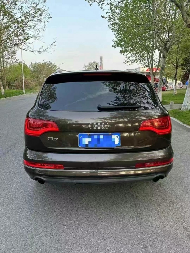 13年烟台奥迪Q7