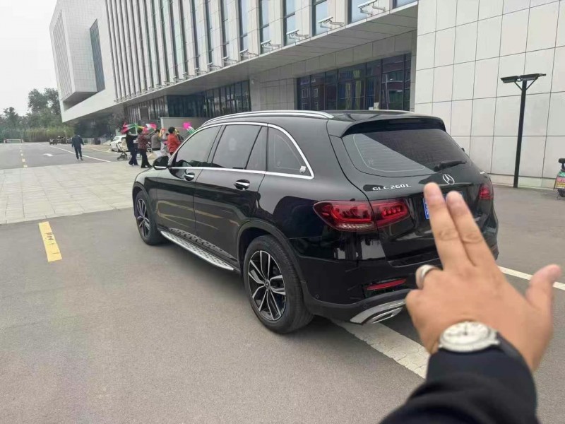 20年东营奔驰GLC