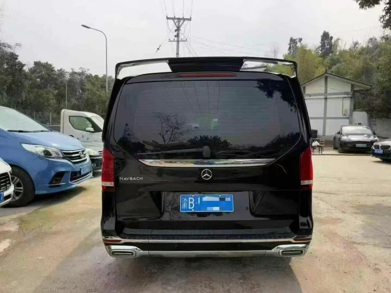 19年重庆市奔驰V