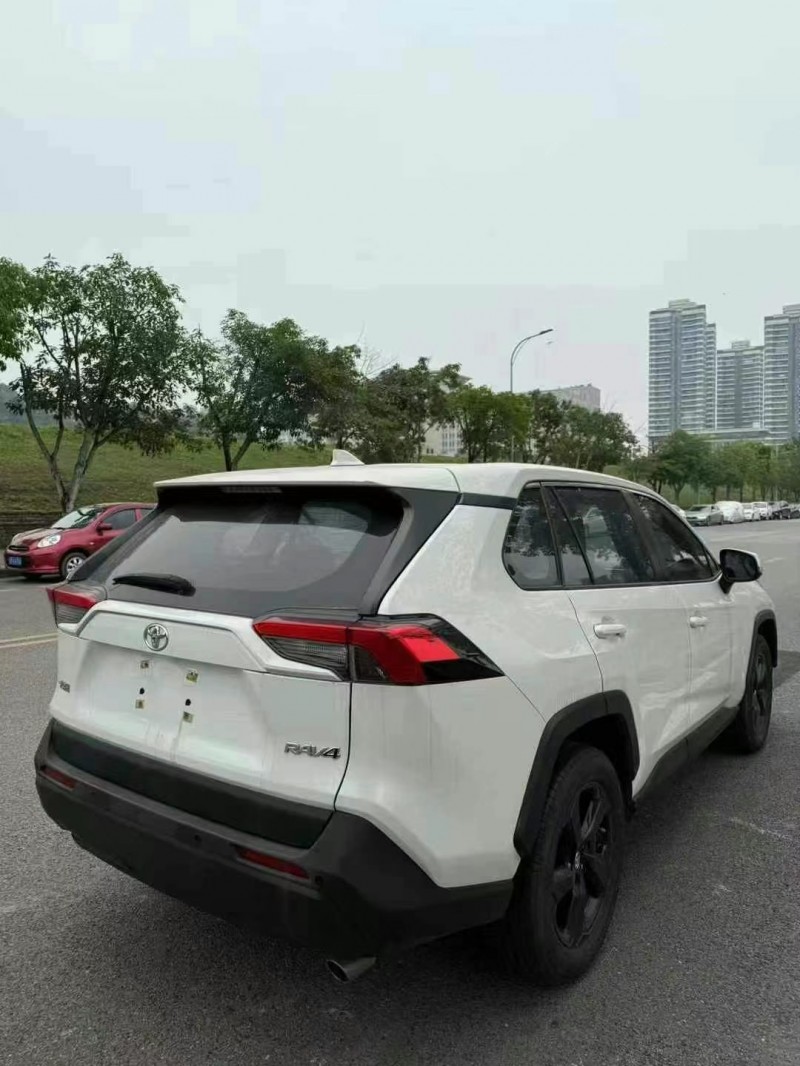 20年重庆市丰田RAV4