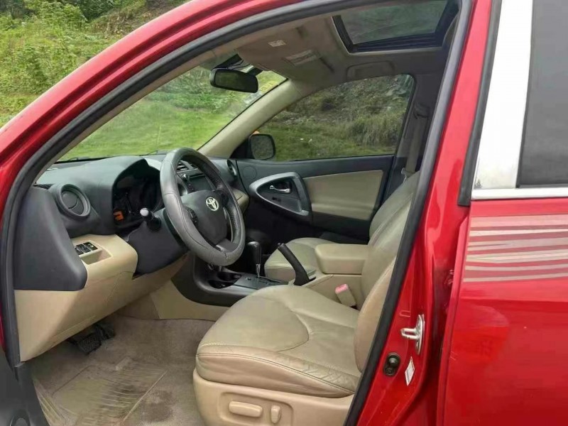 12年泉州丰田RAV4