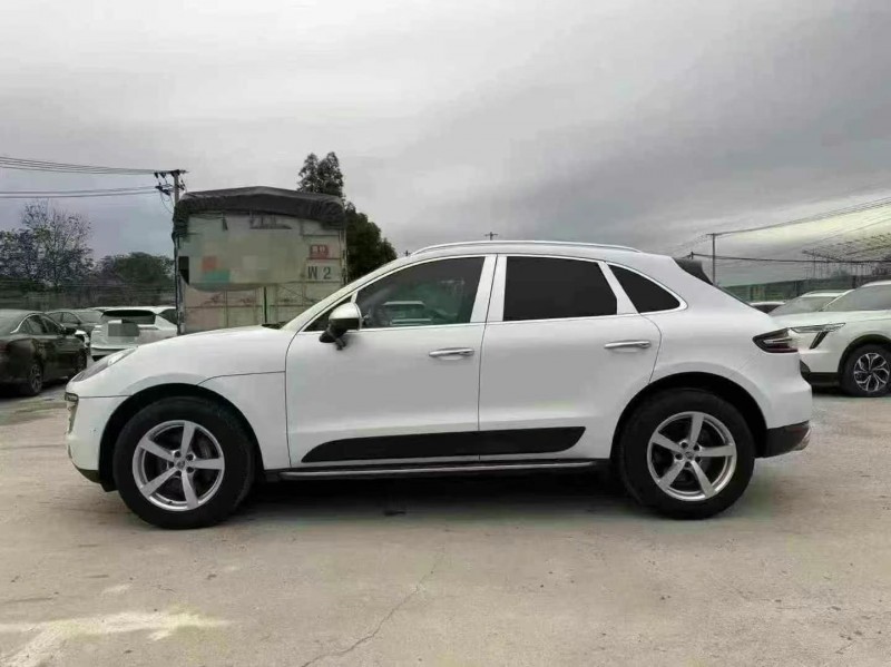 15年梧州保时捷Macan