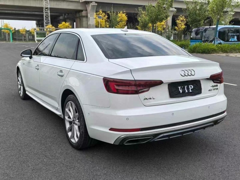 20年天津市奥迪A4L