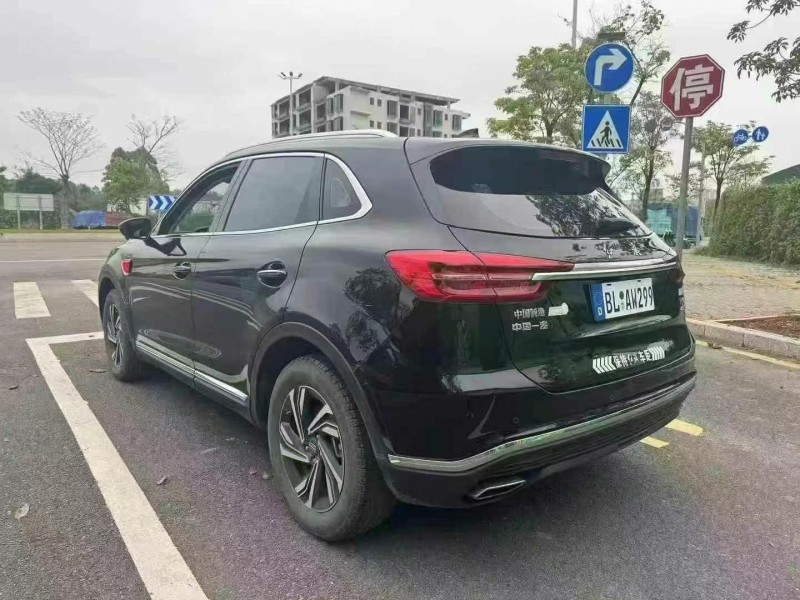 22年佛山红旗HS5