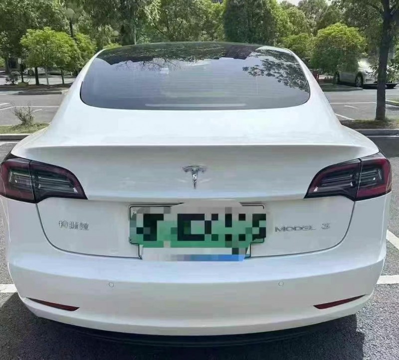 22年襄阳特斯拉MODEL 3