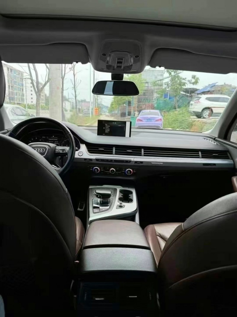 17年邵阳奥迪Q7